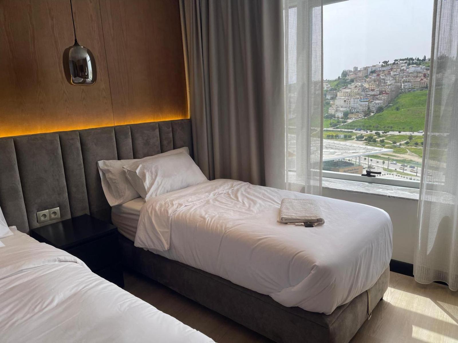 Hilton Penthouse 14 * Tánger